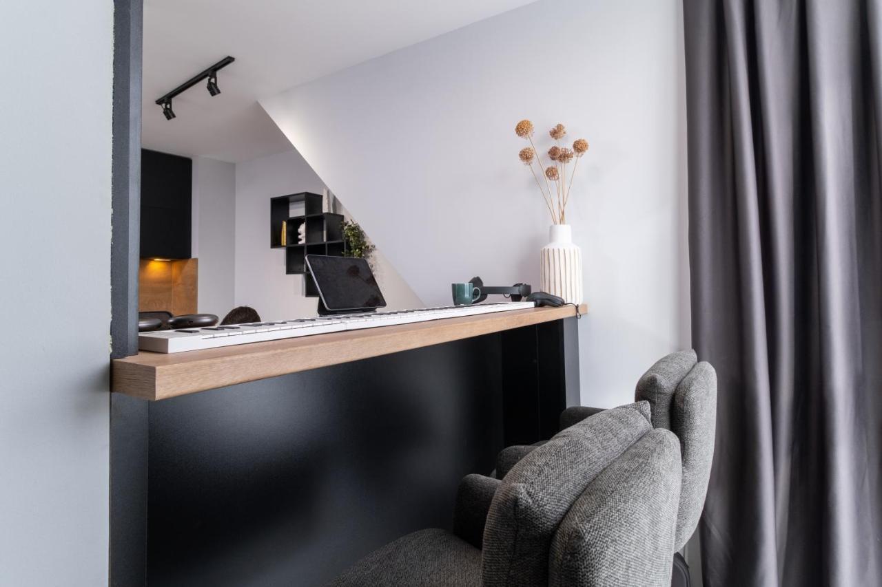 Chic 1Br Apartment With Balcony In Пловдив Екстериор снимка