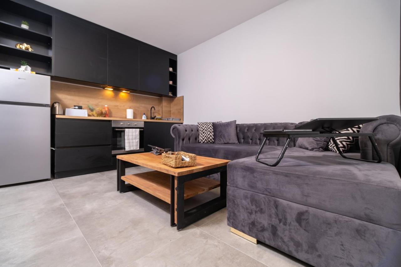 Chic 1Br Apartment With Balcony In Пловдив Екстериор снимка